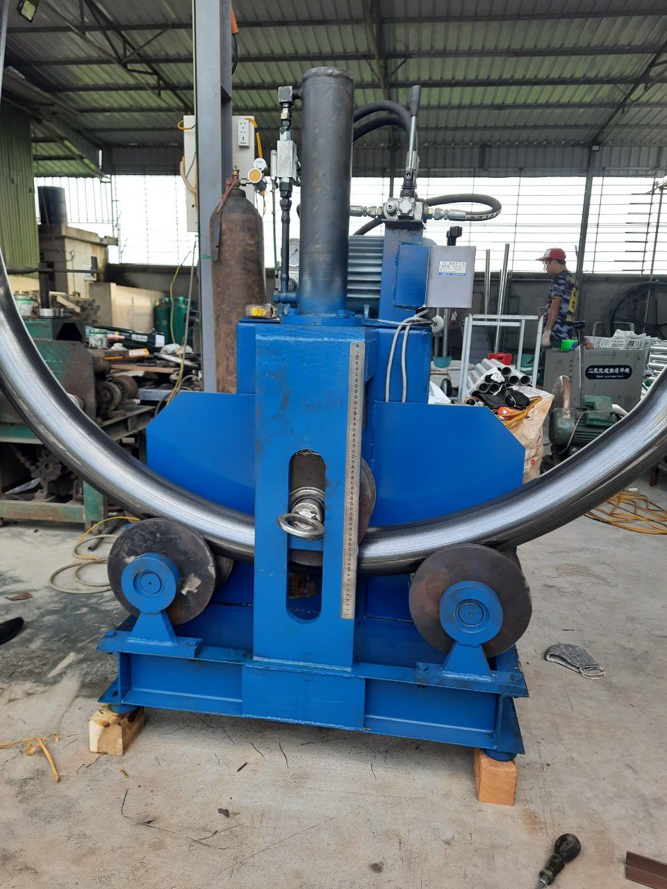 ỨNG DỤNG CỦA MÁY UỐN ỐNG NHÔM